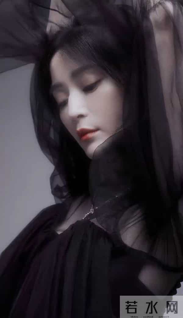 王媛可，肤白貌美：写真欣赏。