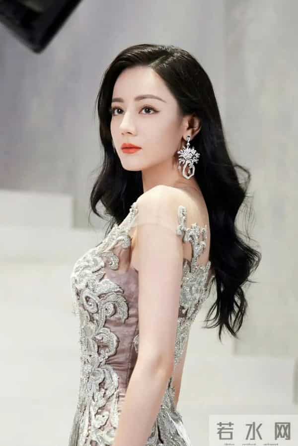 早期的迪丽热巴，又甜又酥，真的好靓