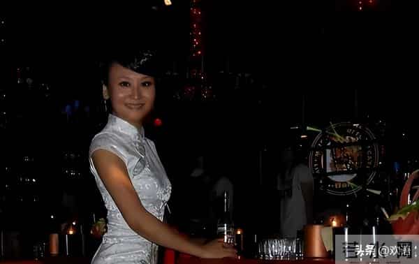 吃狗食、挨毒打,央视前才女竟被虐成“人干”?董卿想救她都难