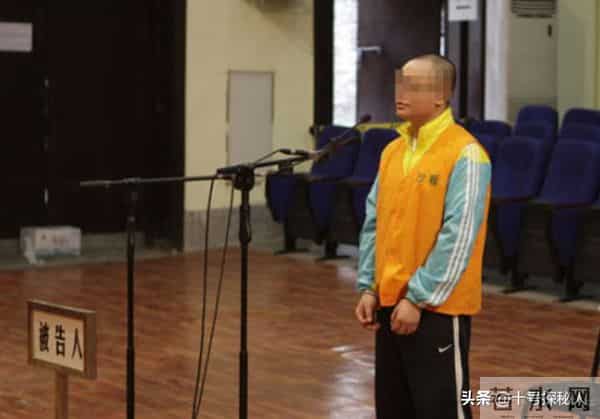 她是演员中的女富豪,多辆豪车轮流开,现在45岁却活得像20岁