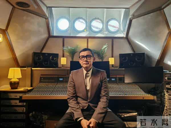 雷颂德夫妇同框放闪,移民英国生活富足惬意,模特太太被赞不见老