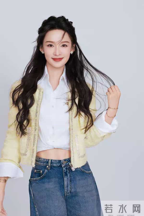 李沁，温文尔雅，优雅大方！