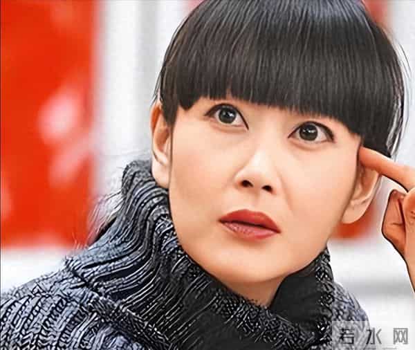 结婚10年被丈夫出轨8次!最后出轨蒋勤勤,年仅43岁抑郁烧炭自尽