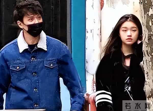 离婚四年，47岁冯绍峰再次官宣喜讯，活成了赵丽颖高攀不起的模样