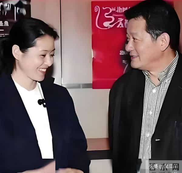 他是青年导演，也是倪萍继子，他的一句话让倪萍热泪盈眶