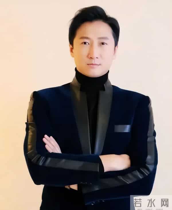 钱再多有什么用，76岁身家超30亿的洪金宝，仍要为儿子婚姻操碎心