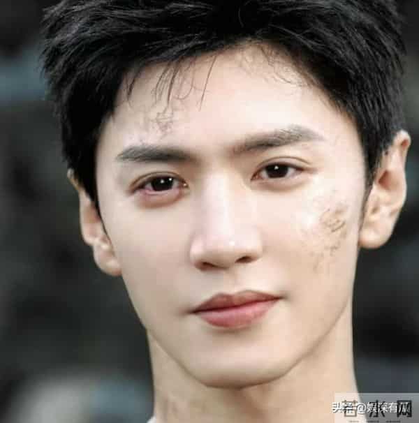 一波未平一波又起，于正疑内涵陈哲远接不到戏，为吴谨言打抱不平