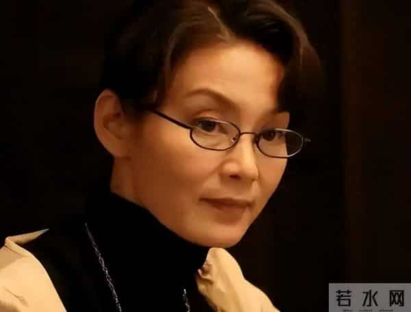 她13次拿下影后,无儿无女孤身一人,却在68岁时公开“表白”前夫