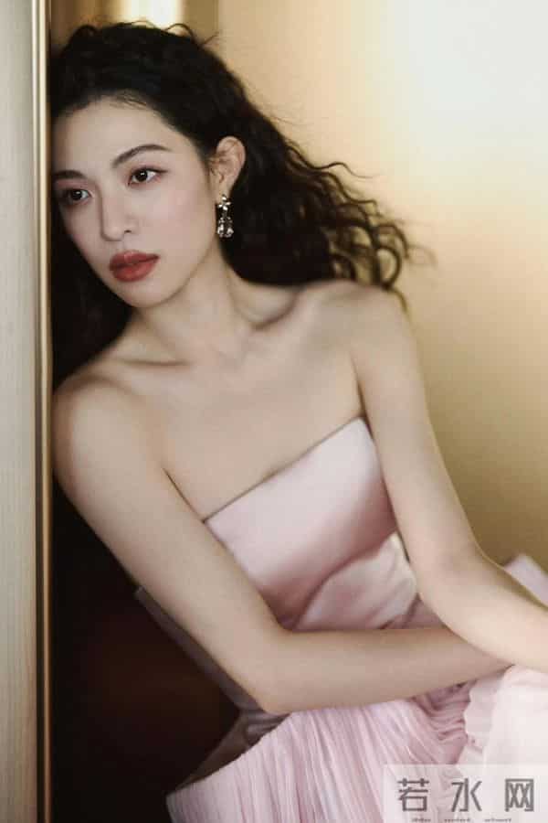 钟楚曦金鸡奖性感写真