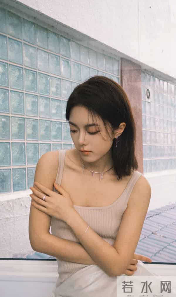 赵今麦 吊带背心