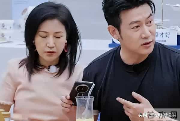 卓伟曝顶流男明星闹离婚，网友提名暴露一切，靳东无辜“躺枪”