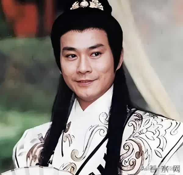 3段婚史4个女儿，靠妻上位却婚内出轨，曾抛妻弃女的他今过得怎样