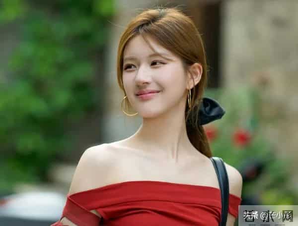 “恶女”赵露思回归,内娱又被狠狠整治了