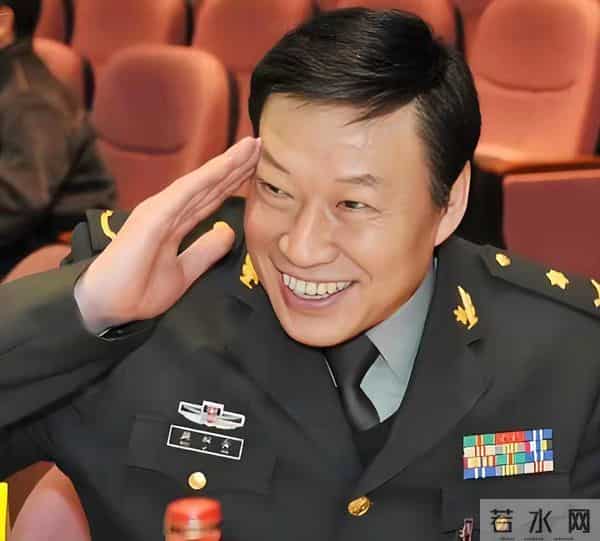 从春晚爆红到销声匿迹,靠着小品出名的他,如今过得怎么样?