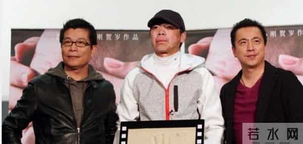 900亿身价蒸发！王中磊携妻子搬出庄园住别墅，妻子被迫接受降级