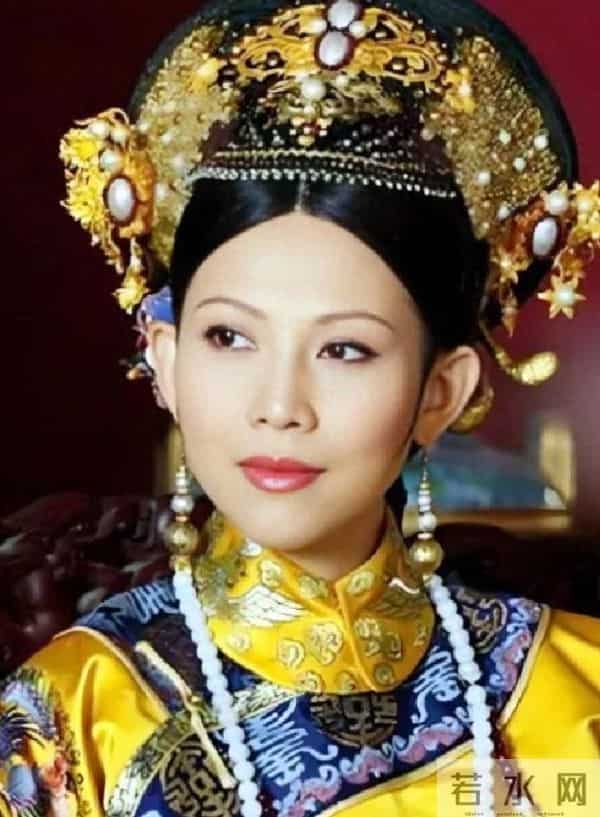 52岁蔡少芬现状让人心酸,脸部变瘦特别显老,不老女神风光不再