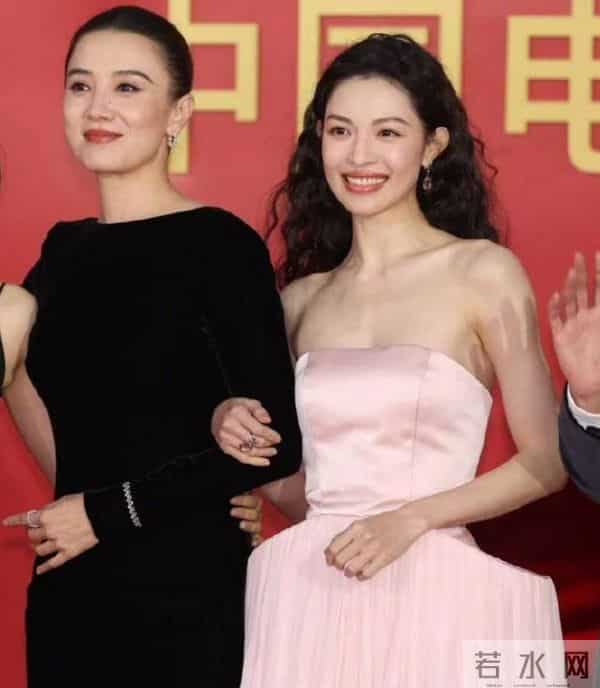 蒋梦婕金鸡女神美出圈!陈都灵惊艳宋佳优雅,看到关晓彤:爱了!