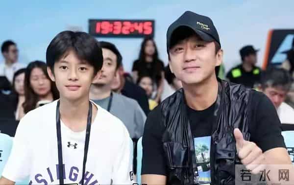 官媒亲宣!46岁邓超事业再攀高,全家移民传闻5个月前就不攻自破