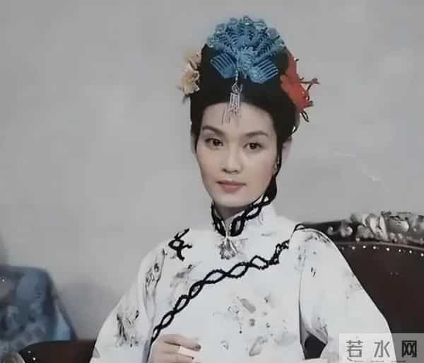 她13次拿下影后,无儿无女孤身一人,却在68岁时公开“表白”前夫