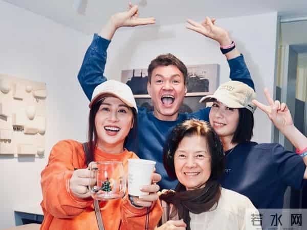 香港知名女星觅第二春,未婚生女当单亲妈妈多年,惨遭前任家暴