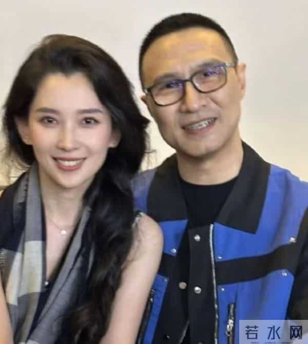 雪是森林北玩的,面子是汪峰拿的,刚入冬她就给章子怡上了一课