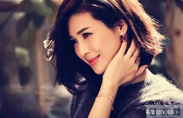 为了嫁50亿富豪，狠心抛弃同居5年的周一围，现今她却活成了笑话