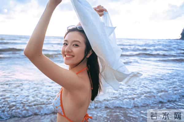 李兰迪——比基尼写真集欣赏