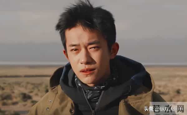 易烊千玺获影帝不到24小时,评论区一片骂声,恶心的一幕出现了