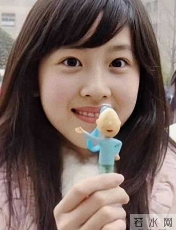 “婚变传闻”仅10天,31岁章泽天再官宣喜报,雄心太盛藏不住了!