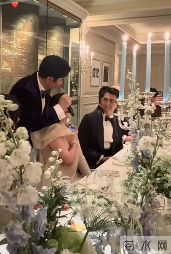 利孝和夫人外孙女大婚,豪门婚宴尽显气派,父亲送嫁献唱场面温馨