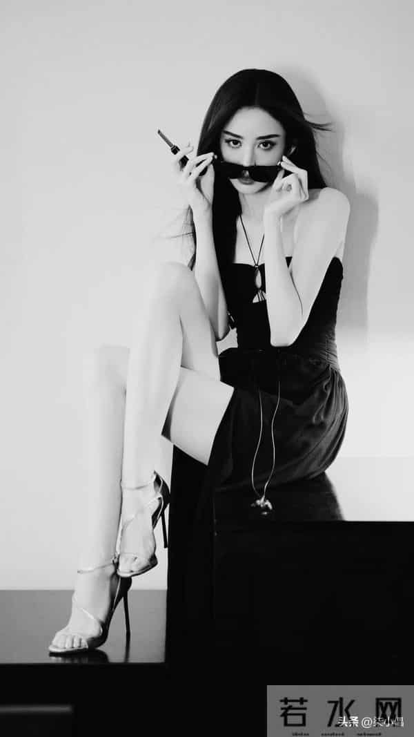 古力娜扎｜美腿系列里怎么少了古力娜扎？