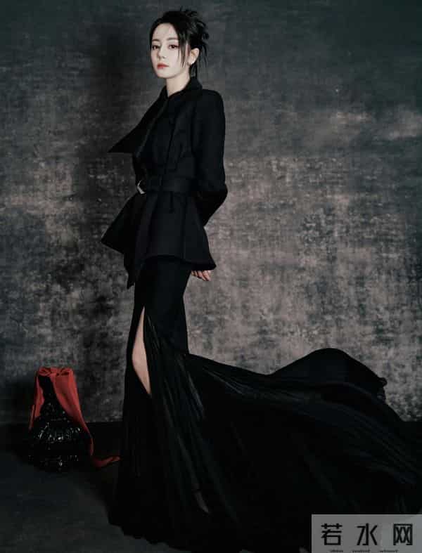 迪丽热巴性感美腿写真