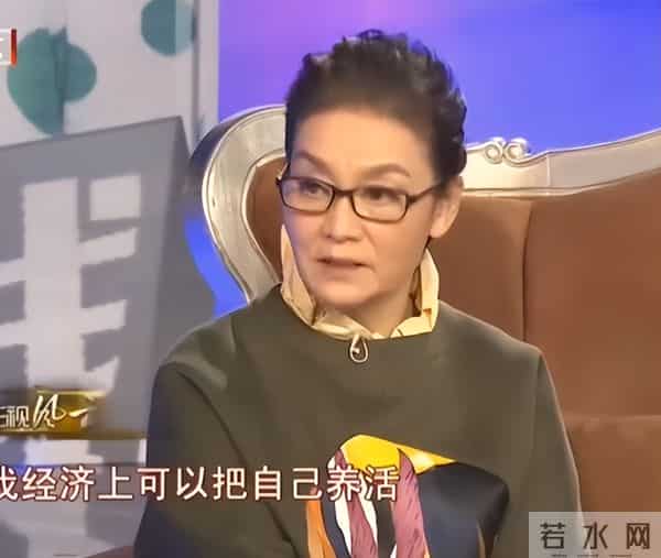 13次夺影后,一生无儿无女,50岁却公开“表白”前夫:她太敢了