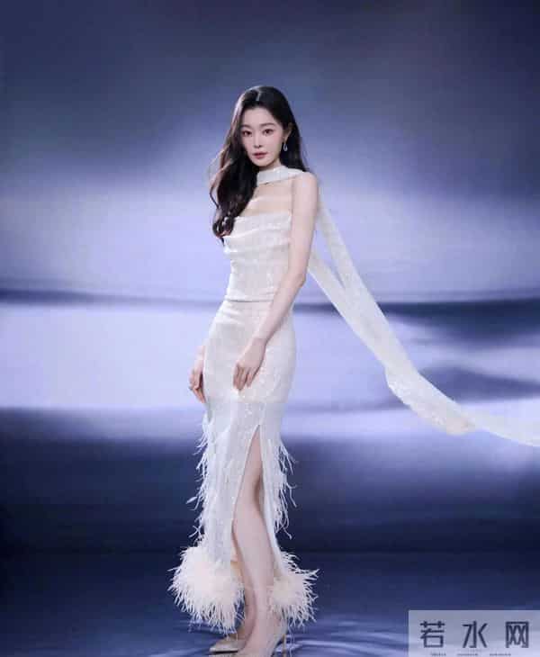 她以骨肉匀停的曼妙,定义了何为“清艳脱俗”~宋轶