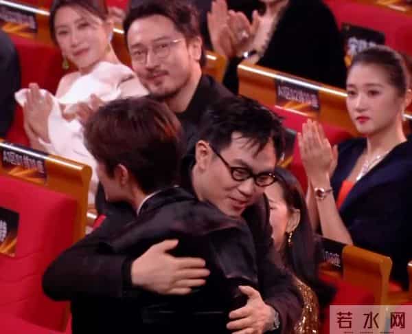 24岁的易烊千玺,成为金鸡奖最年轻影帝,刷新刘烨保持21年的记录