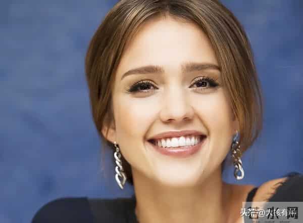 最性感的女超级英雄：身材傲人性感火辣，大尺度照片曾登成人杂志