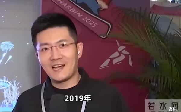 央媒官宣,“康辉接班人”出现,他盼了20年终于后继有人