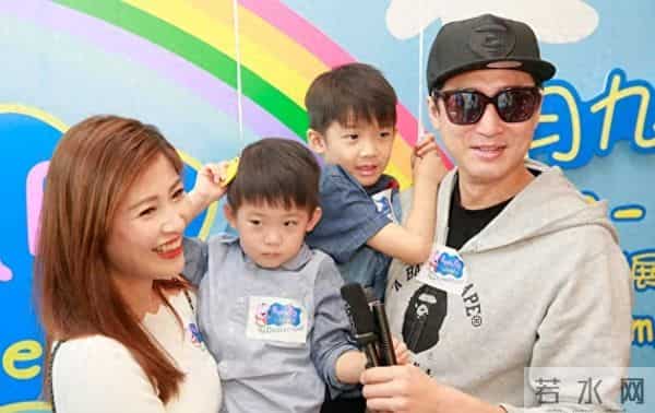 香港知名星二代与妻屡传婚变!曝对方多次要离婚,二人常分隔两地