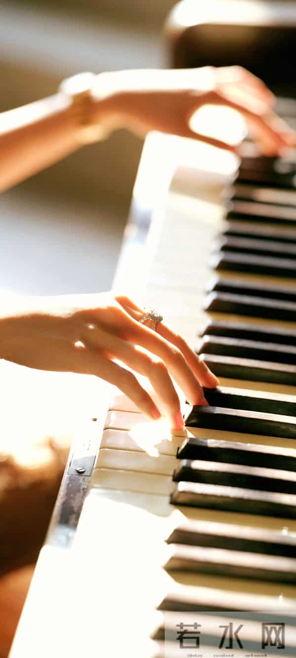 美女壁纸第1438期—关晓彤