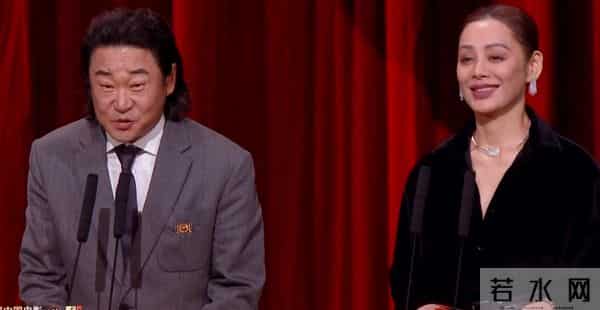 24岁的易烊千玺,成为金鸡奖最年轻影帝,刷新刘烨保持21年的记录