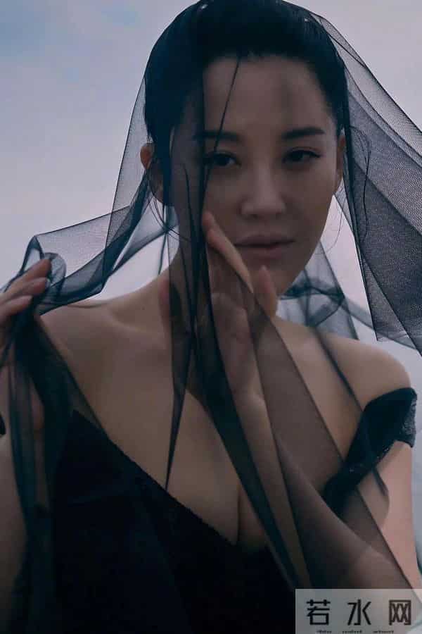 许晴女神，妩媚兼具优雅的性张力！