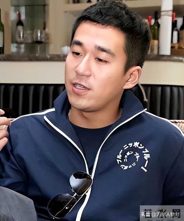 分手22年，被暴打的童瑶再次官宣喜讯，成为张默高攀不起的存在！