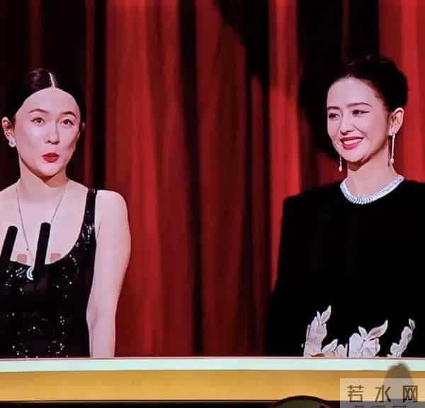 霍思燕高清镜头下脸简直不能看整个人的脸好圆润皱纹也多还有颈纹