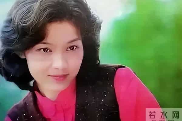 她13次拿下影后,无儿无女孤身一人,却在68岁时公开“表白”前夫