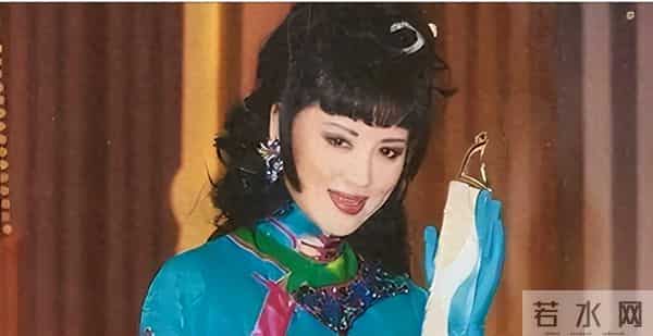 因美貌被克林顿接见!这位中国美妇,惊艳时光28年,却拒绝爱情