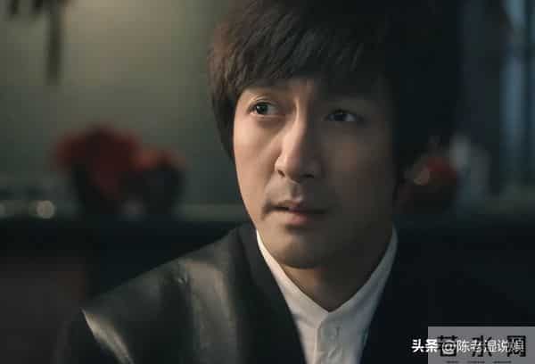 卓伟曝顶流男明星闹离婚，网友提名暴露一切，靳东无辜“躺枪”