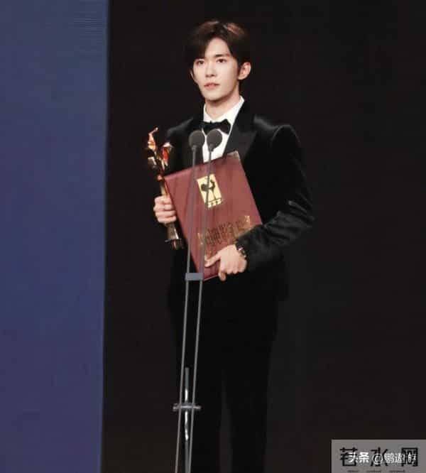 这一夜,金鸡奖成“照妖镜”姚晨脸肿,易烊千玺歪嘴,宋佳脸油