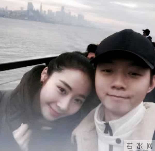 35岁霍尊正式复出！音乐节连唱9首歌，前女友陈露被抓快4年