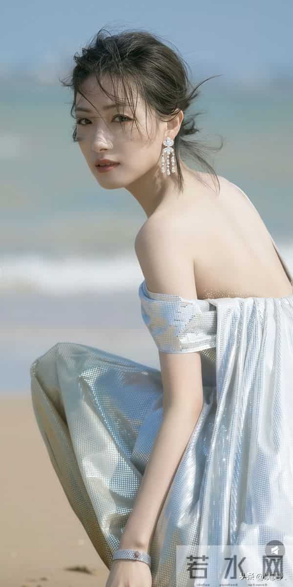 万茜:颜值气质身材三在线的魅力女神