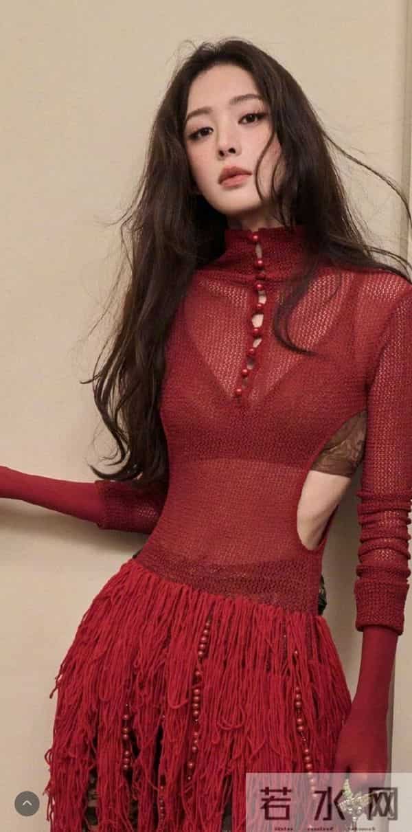 娜扎 很别致的上衣